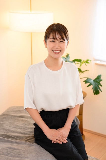 横浜・鶴見の自宅サロンirokaで、スウェディッシュマッサージとパーソナルカラー・骨格・顔タイプ診断を行うエステティシャン兼イメージコンサルタント